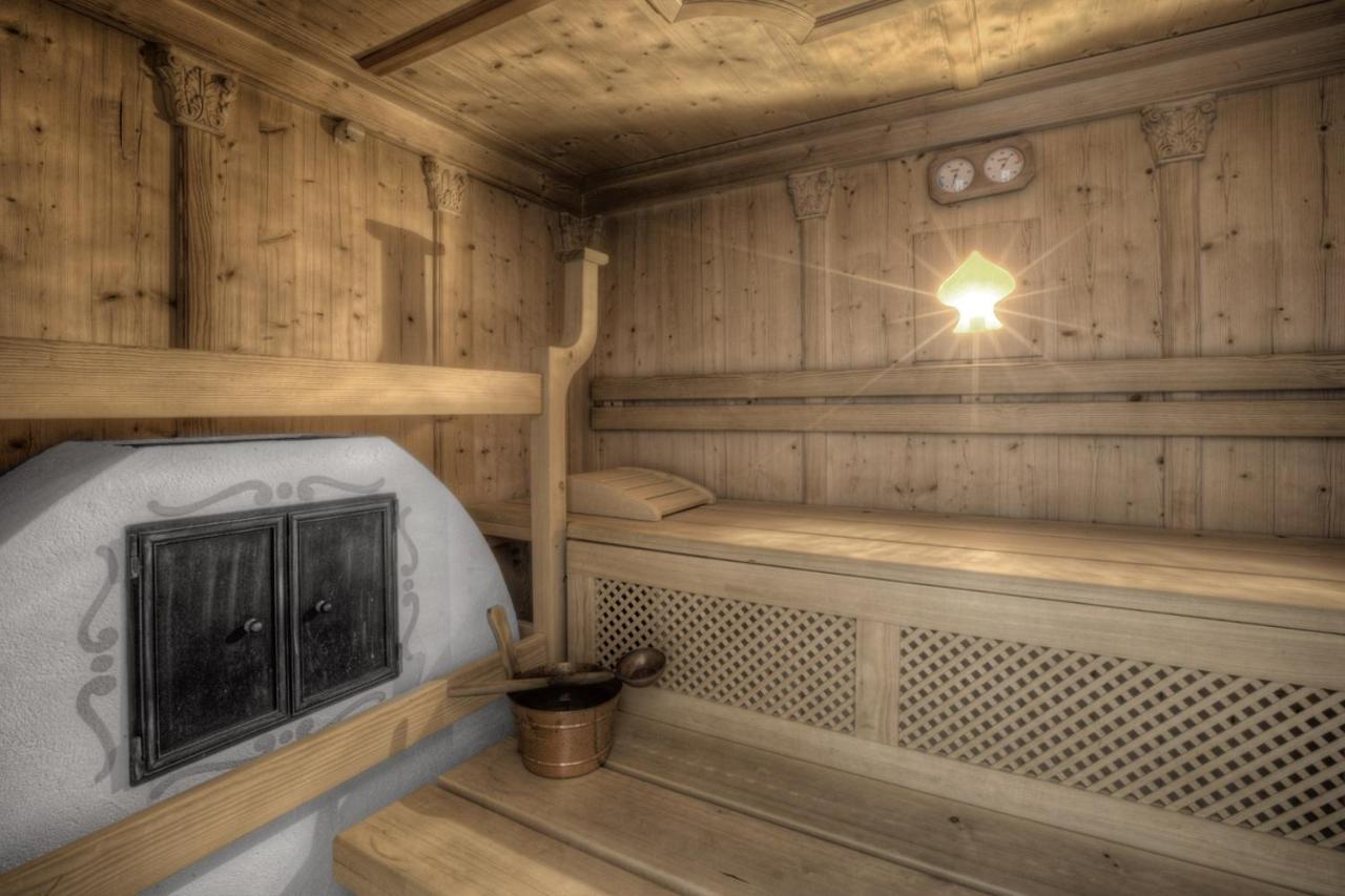 Hotel La Tambra Corvara In Badia Eksteriør billede
