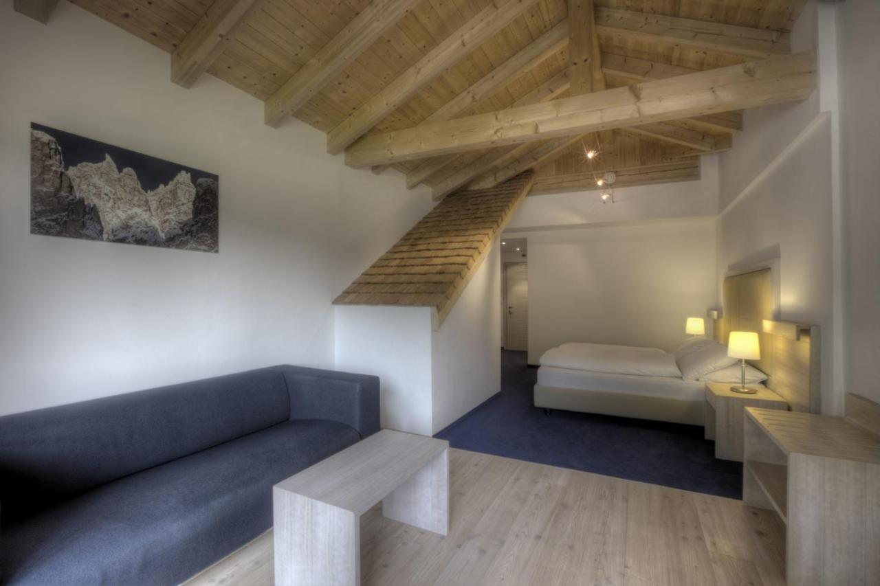 Hotel La Tambra Corvara In Badia Eksteriør billede